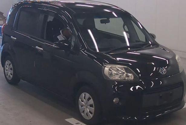 Toyota Porte 4D